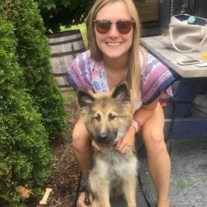 Meet your Posher, Danielle